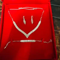 سرویس طلا ظریف و شیک