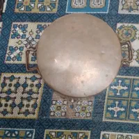 دیگ‌مسی‌قدیمی‌|ظروف پخت‌وپز|رشت, دروازه لاکان|دیوار