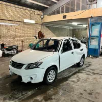 ساینا تصادفی مدل 1400|خودرو سواری و وانت|شیراز, ریشمک|دیوار