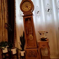 دکوری ساعت ایستاده، تلفن سلطنتی، میز تلفن