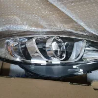 چراغ جلو ۲۰۷ برند مدرن آکبند