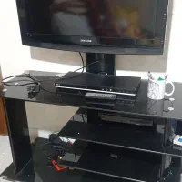 تلویزیون ال سی دی ، دی وی دی، دیجیتال و میز