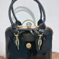 کیف مجلسی زنانه در محله آهنگ