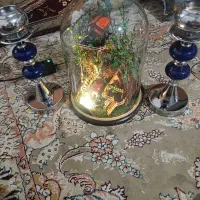 چراغ بسیارزیباهمراه دوعددجاشمعی که همراه چراغ