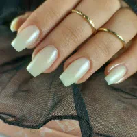 کاشت ناخن +طراحی رایگان ۴۵۰