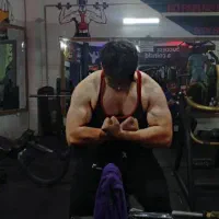 کمک مربی باشگاه