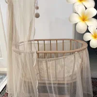 گهواره کنارتختی همراه با پشه بند و سرویس خواب|تخت و سرویس خواب|تهران, خلیج فارس|دیوار