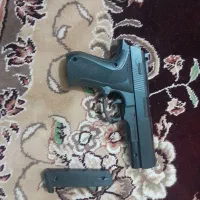 تفنگ اسباب بازی|اسباببازی|پرند, فاز ۴|دیوار