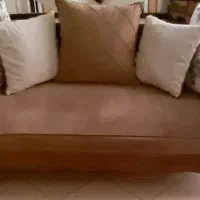 مبل راحتی شیک و مدرن و میزناهارخوری چوبی مجزا|مبلمان خانگی و میز عسلی|مشهد, هنرستان|دیوار