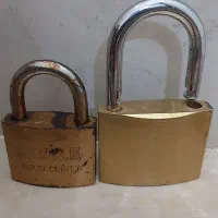 قفل آویزی