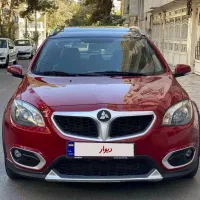 برلیانس ۳۲۰کراس موتور بزرگ