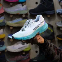 کفش کتانی MERRELL