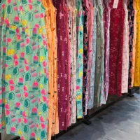 استخدام فروشنده پوشاک زنانه