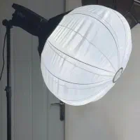 نور نانلایت به همراه لنترن