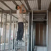 استادکار کناف 2نفر