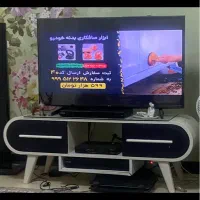 جلو مبل و میز تلویزیون و عسلی