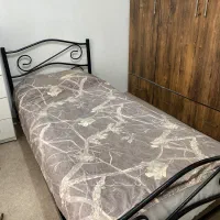 تخت یکنفره|تخت و سرویس خواب|بندر انزلی, معلم|دیوار