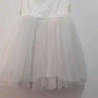 لباس دخترانه در حد نو