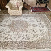 فرش کرم رنگ