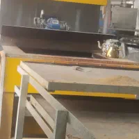 فروشنده خانم