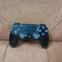 دسته ps4 اصلی اورجینال اسلیمی درحدآک سالم