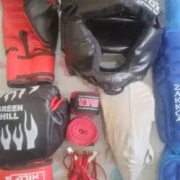 لباس بوکس|تجهیزات ورزشی|پرند, فاز ۶|دیوار