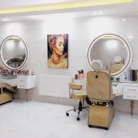 فروش وسایل کلی و جزئی سالن زیبایی