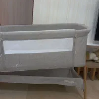 تخت کنار مادر و گهواره سیسمونی|تخت و صندلی بچه|همدان, |دیوار