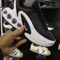 کتونی های وارداتی آف ویژه شب یلدا