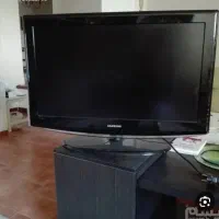 تلویزیون ال سی دی کاملا سالم در حد نو