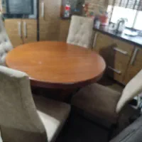 میز گرد جهاز نفره نو و زیبا و محکم