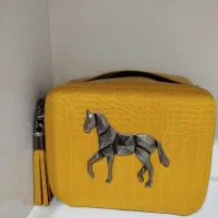 کیف وکفش|کیف، کفش، کمربند|تربتحیدریه, باغ سلطانی|دیوار