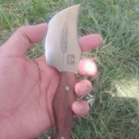 چاقو فولادی تیغ تیز