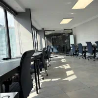 میز شخصی در فضای کار اشتراکی|اجارهٔ کوتاه‌مدت دفتر کار و فضای آموزشی|رشت, دیلمان|دیوار