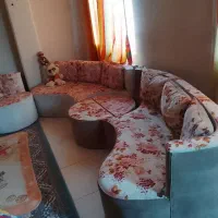 مبل راحتی نیم دایره ومیزعسلی۳ماهه خریدم  تمیزسالم|مبلمان خانگی و میز عسلی|بومهن, |دیوار