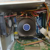 لپ تاپ هست توضیحات آگهی رو بخونین|رایانه همراه|مشهد, شهرآرا|دیوار