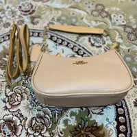 کیف|کیف، کفش، کمربند|رشت, گلسار|دیوار