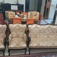 مبل ۷ نفره کلاسیک فرانسوی + ۲ میزبان|مبلمان خانگی و میز عسلی|کرج, عظیمیه|دیوار