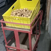 گاری چهار چرخ