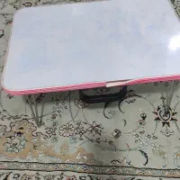 میز تحریر. رادیو ضبط.قالی .ساعت .چمدون