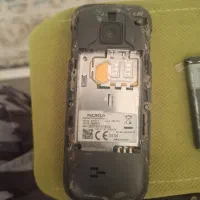 گوشی  نوکیا  مدل ۲۷۰۰  ساله  شارژ و کارتون ندارم