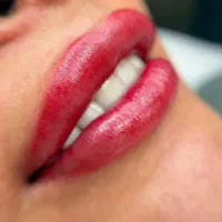 آرایش دائم،امضای زیبایی شماست..بی زمان و بی نقص