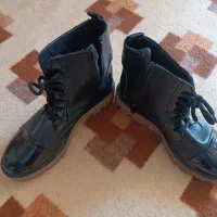 پوتین زنانه و مردانه|کیف، کفش، کمربند|صدرا-فارس, فاز ۱|دیوار