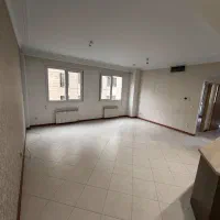 84-متر-تنها-برج-باغ-محله-باغ-فیض-مشاعات-آبی