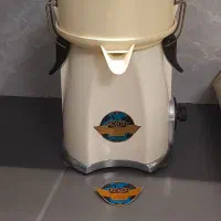 آبمیوه گیری قدیمی سوئیسی