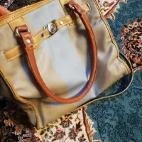 کیف رودوشی درحدنو|کیف، کفش، کمربند|صدرا-فارس, فاز ۲|دیوار