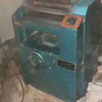 گندگی میخکوب دینام یکونیم المان شرقی