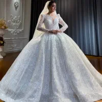 فروشنده در مزون
