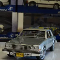 ماکت کلکسیونی ماشین ۱/۱۸