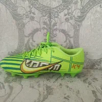 کفش فوتبال|کیف، کفش، کمربند|قم, انسجام|دیوار